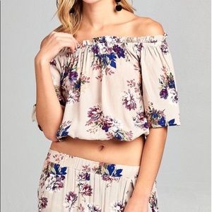 Annabelle off the shoulder floral print crop top